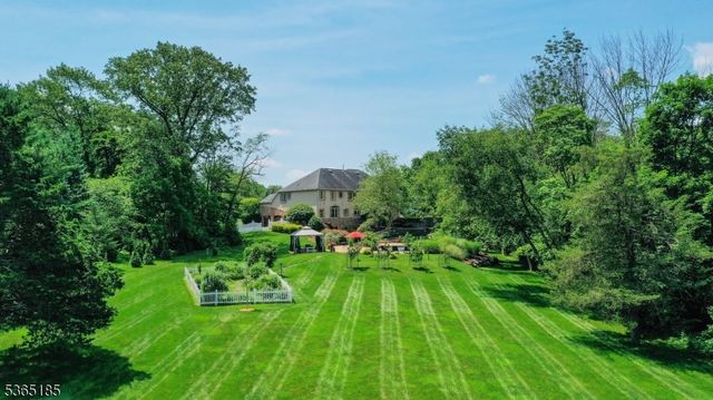 31 Primrose Ln, Bernards Twp., NJ 07920