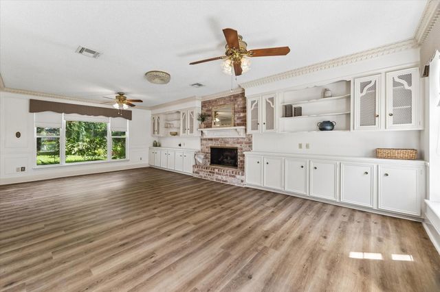 322 Enchanted River Drive, Spring, TX 77388