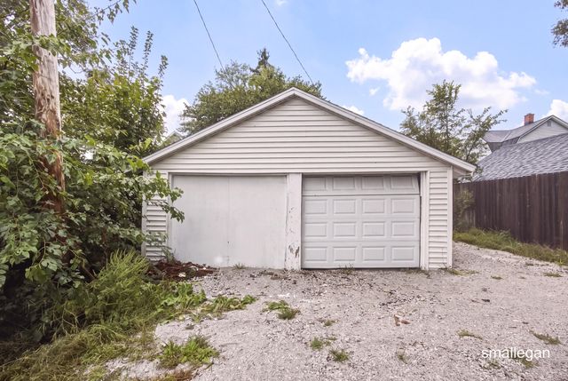 1772 Pine Street, Muskegon City, MI 49442
