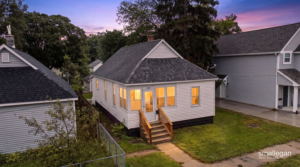 1772 Pine Street, Muskegon City, MI 49442
