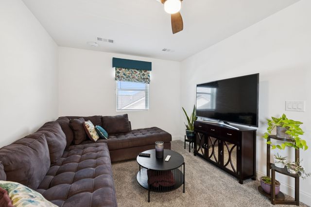 3005 Fernwood Ln, Columbia, TN 38401