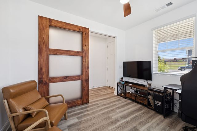 3005 Fernwood Ln, Columbia, TN 38401