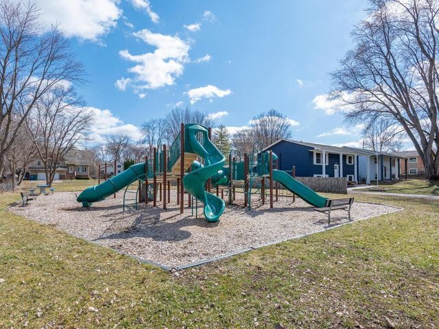 2108 Belmont Lane, Mound, MN 55364