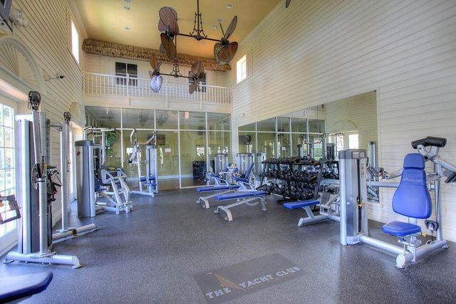 135 Yacht Club Way 207, Hypoluxo, FL 33462