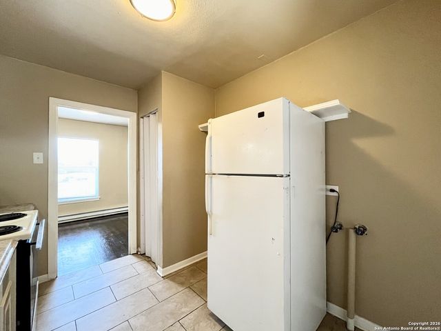 245 DEERWOOD DR, San Antonio, TX 78209