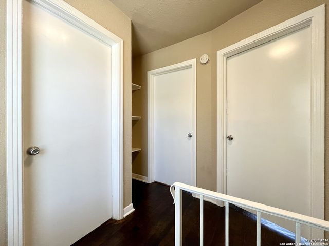 245 DEERWOOD DR, San Antonio, TX 78209