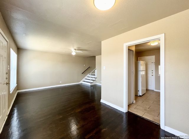 245 DEERWOOD DR, San Antonio, TX 78209