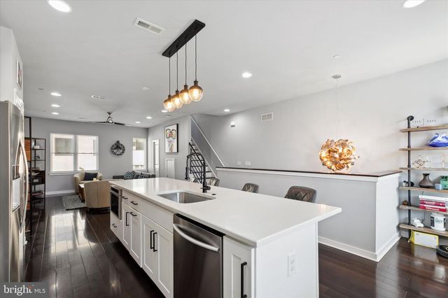 112 KINGSLEY ST, Philadelphia, PA 19127