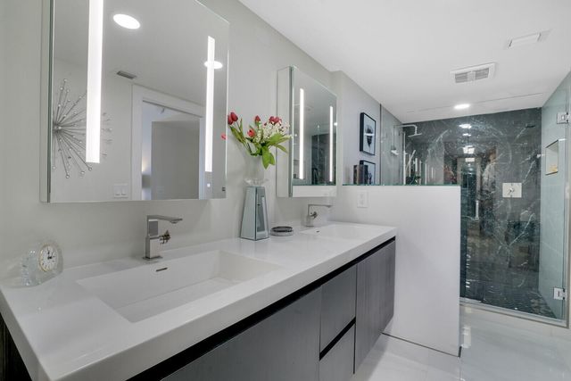 3560 S Ocean Boulevard Ph4, South Palm Beach, FL 33480