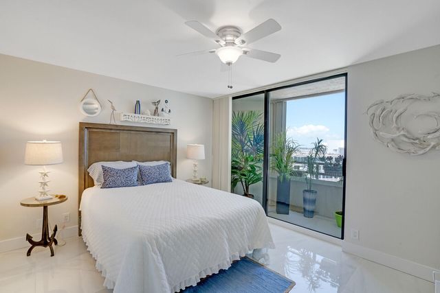 3560 S Ocean Boulevard Ph4, South Palm Beach, FL 33480