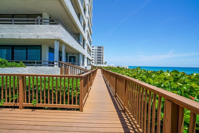 3560 S Ocean Boulevard Ph4, South Palm Beach, FL 33480