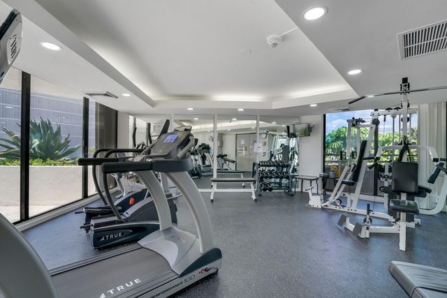 3560 S Ocean Boulevard Ph4, South Palm Beach, FL 33480