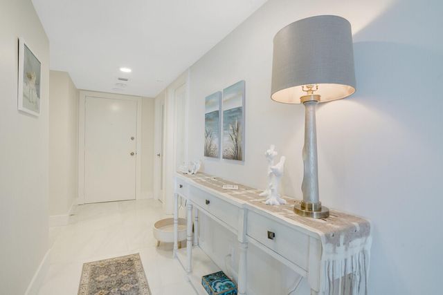 3560 S Ocean Boulevard Ph4, South Palm Beach, FL 33480