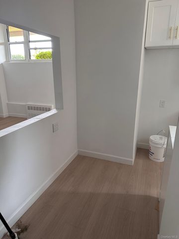 125 Beach 124th Street 1B, Rockaway Park, NY 11694