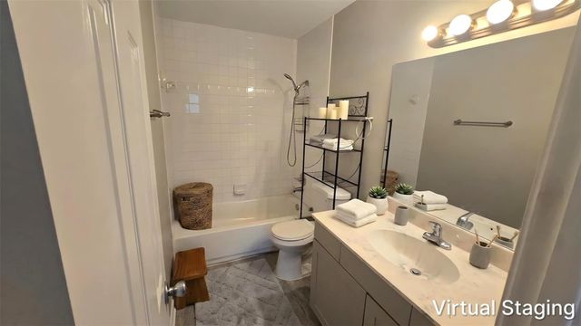 8787 Brae Acres Road 808, Houston, TX 77074
