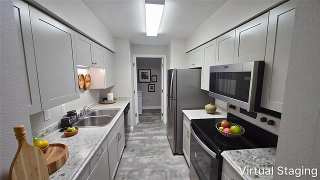 8787 Brae Acres Road 808, Houston, TX 77074