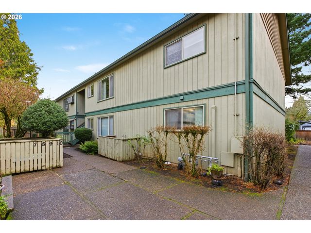 600 CHERRY Dr 8, Eugene, OR 97401