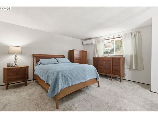 600 CHERRY Dr 8, Eugene, OR 97401