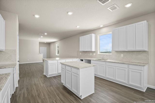 150 Hunters Camp, San Antonio, TX 78245