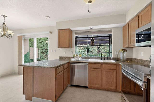 10816 Academy Ridge Road NE, Albuquerque, NM 87111