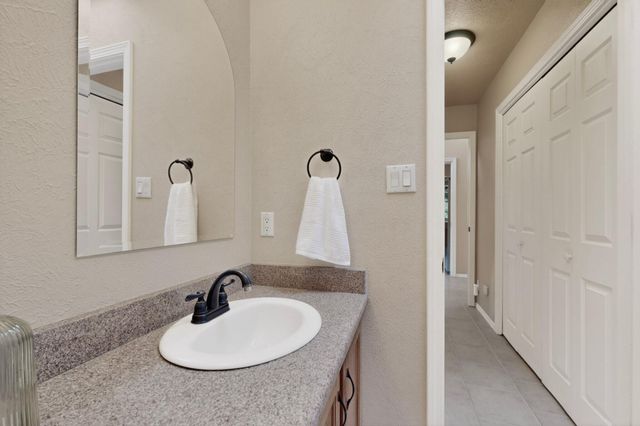 10816 Academy Ridge Road NE, Albuquerque, NM 87111