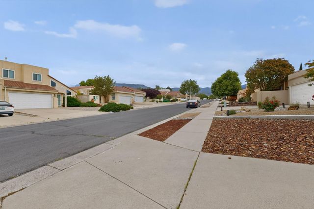 10816 Academy Ridge Road NE, Albuquerque, NM 87111