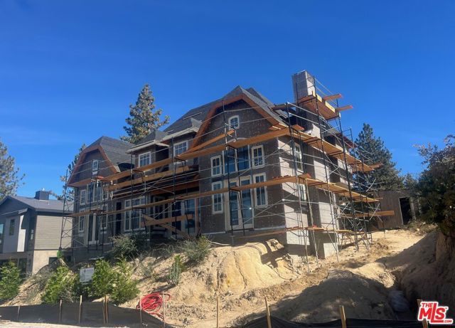 196 Mill Pond Road, Lake Arrowhead, CA 92352