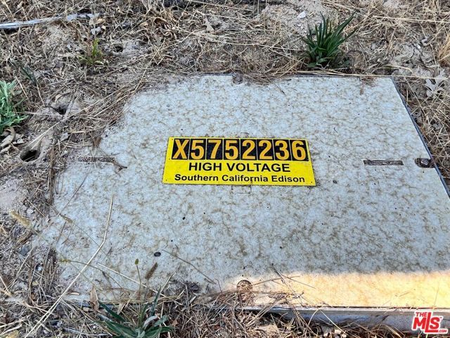 196 Mill Pond Road, Lake Arrowhead, CA 92352