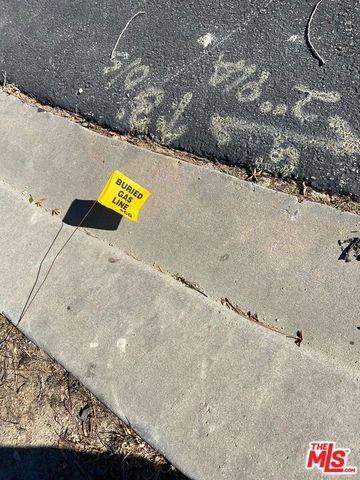 196 Mill Pond Road, Lake Arrowhead, CA 92352