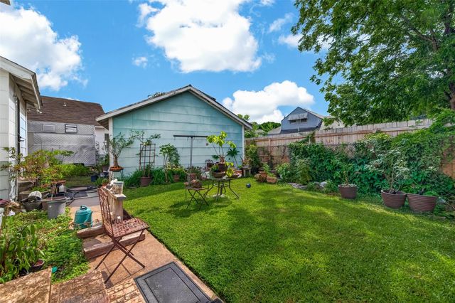 516 N Eastwood Street, Houston, TX 77011