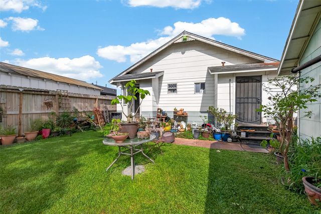 516 N Eastwood Street, Houston, TX 77011