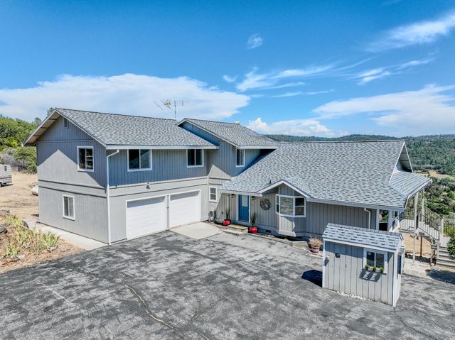 10757 Oak Hill Dr, Rough And Ready, CA 95975