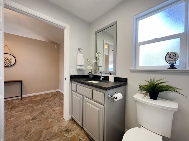 10757 Oak Hill Dr, Rough And Ready, CA 95975