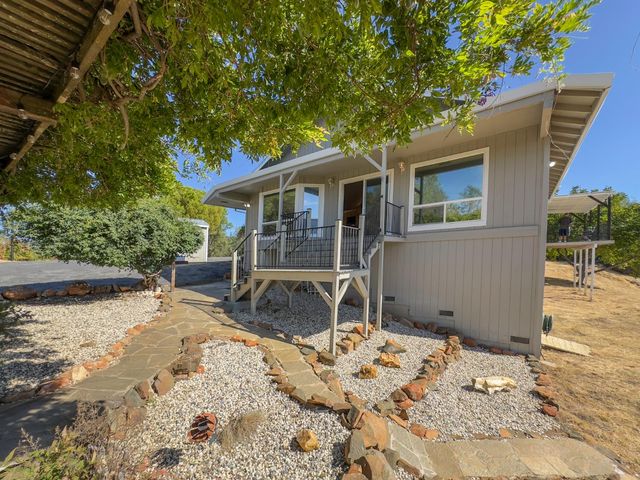 10757 Oak Hill Dr, Rough And Ready, CA 95975