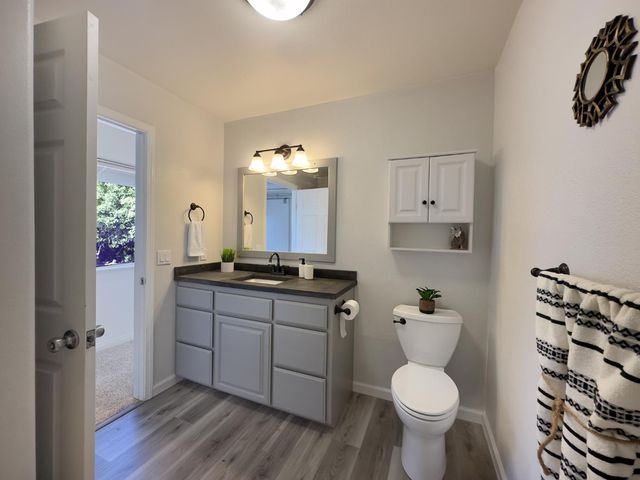 10757 Oak Hill Dr, Rough And Ready, CA 95975