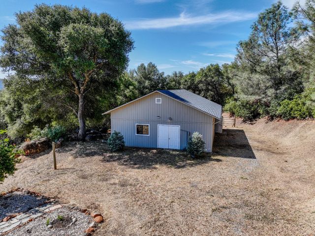 10757 Oak Hill Dr, Rough And Ready, CA 95975