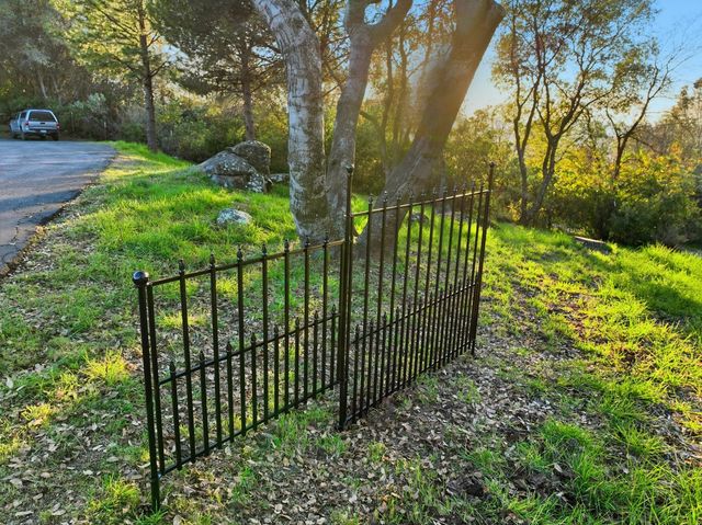 10757 Oak Hill Dr, Rough And Ready, CA 95975