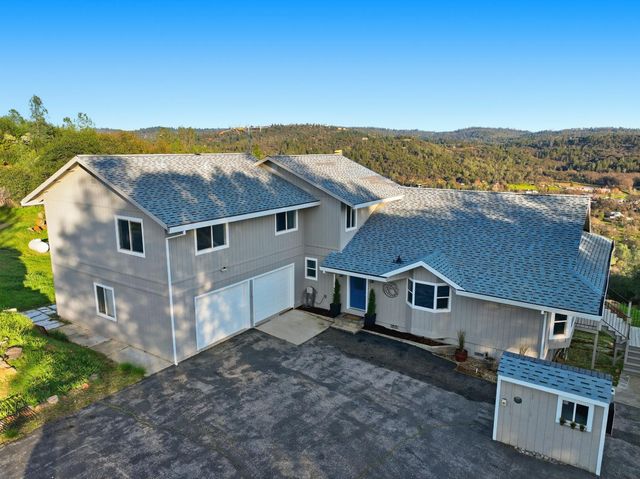 10757 Oak Hill Dr, Rough And Ready, CA 95975