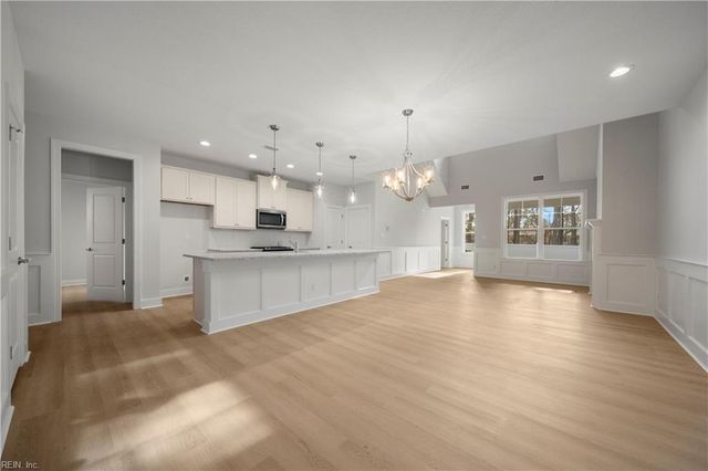 4723 Mahogany RN, Chesapeake, VA 23321