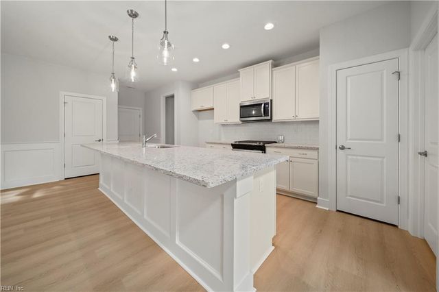 4723 Mahogany RN, Chesapeake, VA 23321