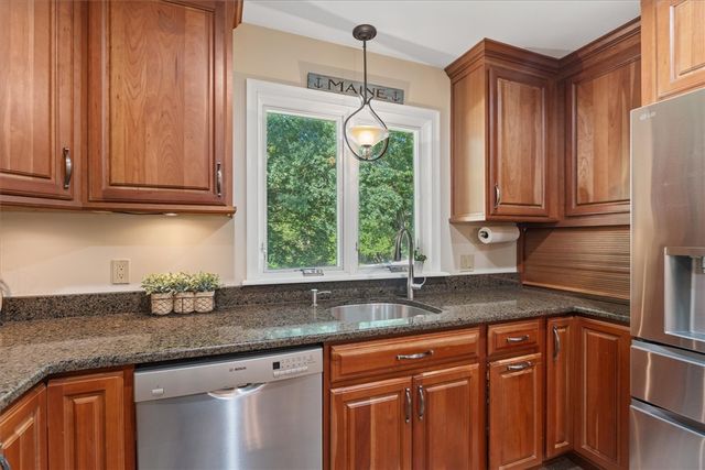 101 Newell Drive, Cumberland, RI 02864