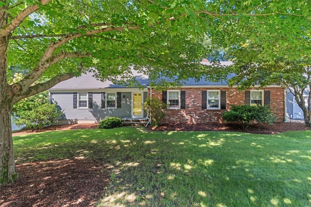 101 Newell Drive, Cumberland, RI 02864