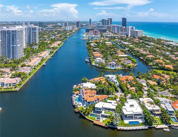 498 N Parkway Parkway, Golden Beach, FL 33160