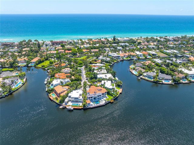 498 N Parkway Parkway, Golden Beach, FL 33160