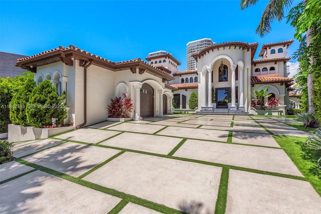 498 N Parkway Parkway, Golden Beach, FL 33160