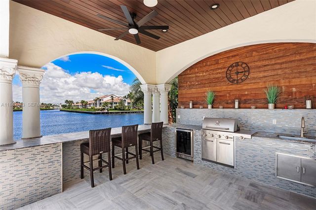 498 N Parkway Parkway, Golden Beach, FL 33160
