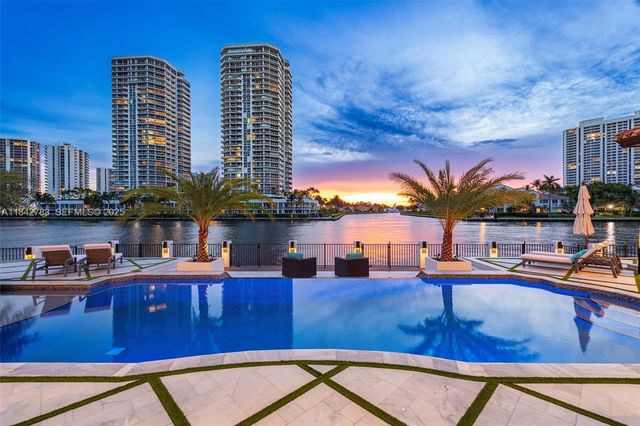 498 N Parkway Parkway, Golden Beach, FL 33160