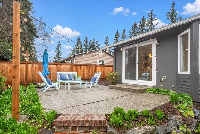 12025 NE 136th Place, Kirkland, WA 98034