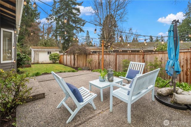 12025 NE 136th Place, Kirkland, WA 98034