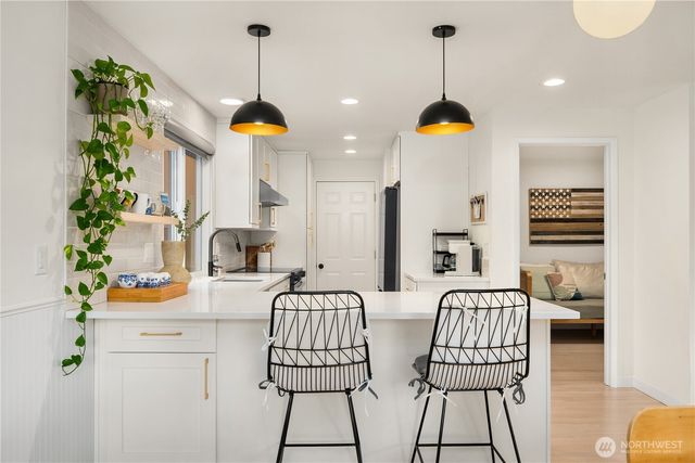 12025 NE 136th Place, Kirkland, WA 98034